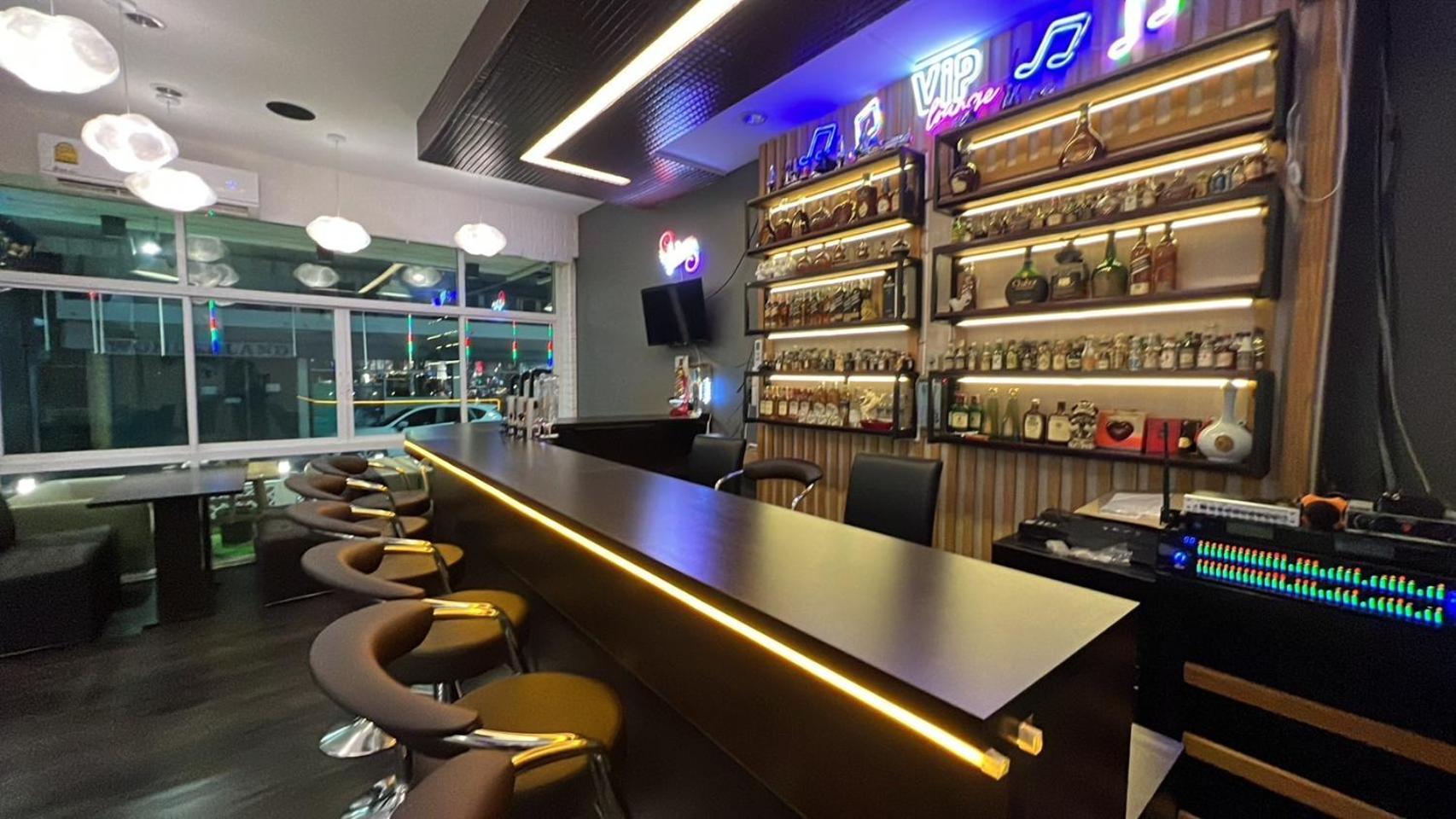 Alongkorn Hotel By Sb Samut Songkhram Exterior foto